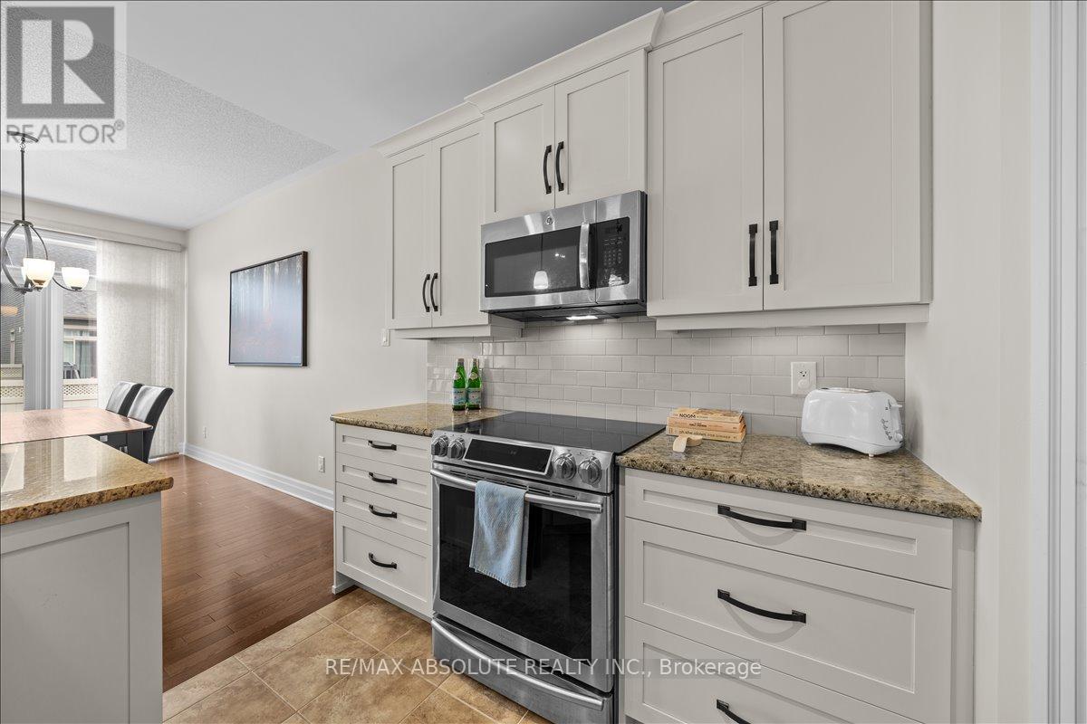 116 Elfin Grove, Ottawa, Ontario  K2V 0B7 - Photo 9 - X12424192