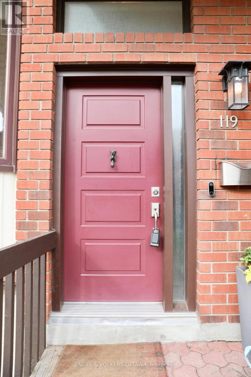 119 Percy Street, Ottawa, Ontario  K1R 6C6 - Photo 2 - X12424197