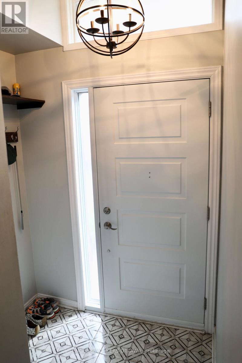 119 Percy Street, Ottawa, Ontario  K1R 6C6 - Photo 4 - X12424197