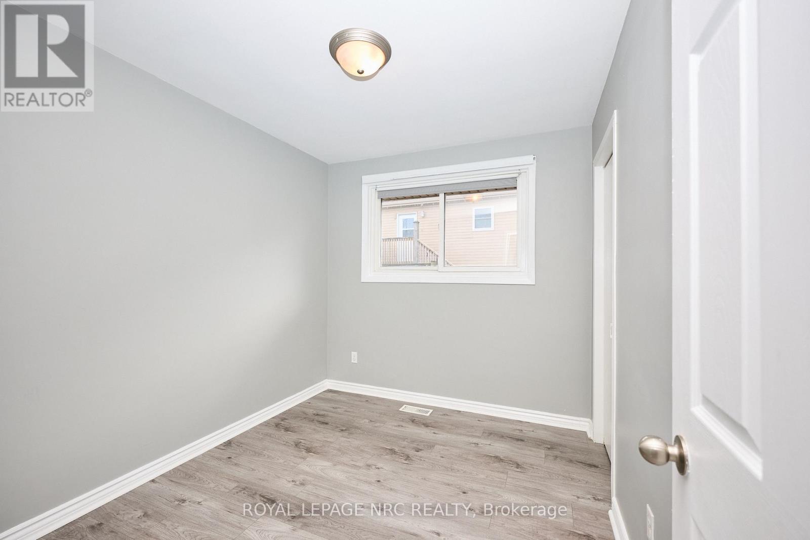 91 Chapel Street N, Thorold (Thorold Downtown), Ontario  L2V 2E5 - Photo 15 - X12424144