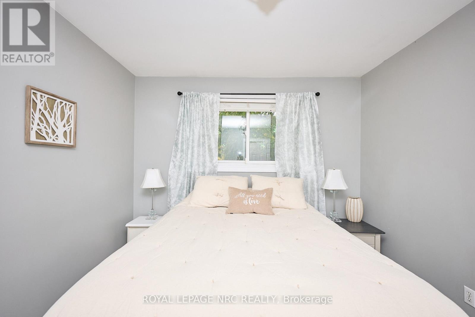 91 Chapel Street N, Thorold (Thorold Downtown), Ontario  L2V 2E5 - Photo 17 - X12424144