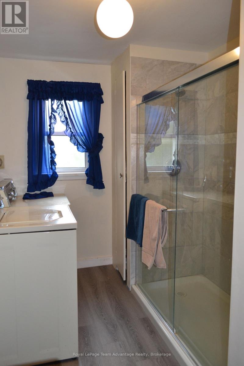 128 Eastside Drive, Parry Sound Remote Area, Ontario  P0G 1A0 - Photo 17 - X12424151