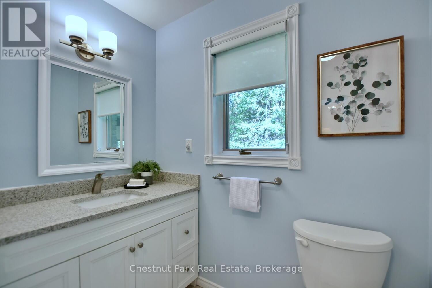 128 Lakewood Drive, Blue Mountains, Ontario  N0H 1J0 - Photo 14 - X12424165