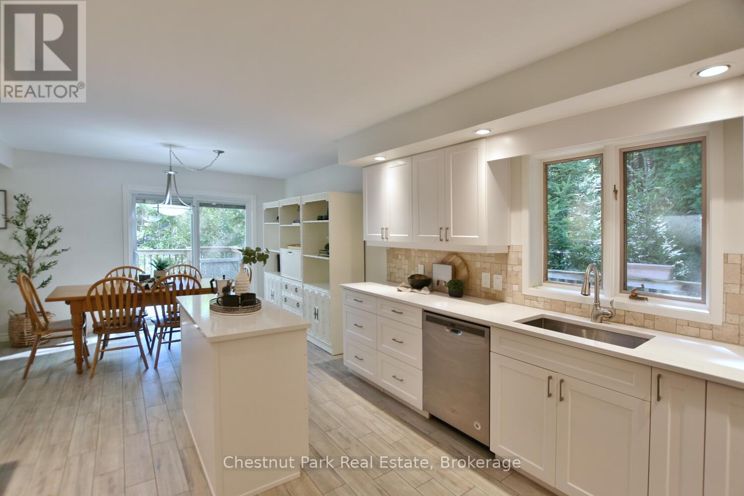 128 Lakewood Drive, Blue Mountains, Ontario  N0H 1J0 - Photo 29 - X12424165