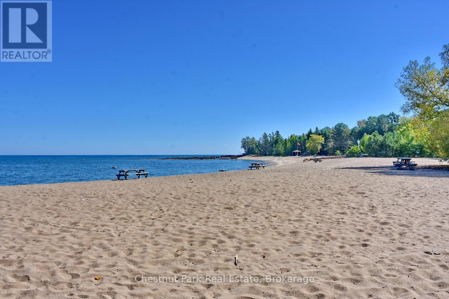 128 Lakewood Drive, Blue Mountains, Ontario  N0H 1J0 - Photo 38 - X12424165