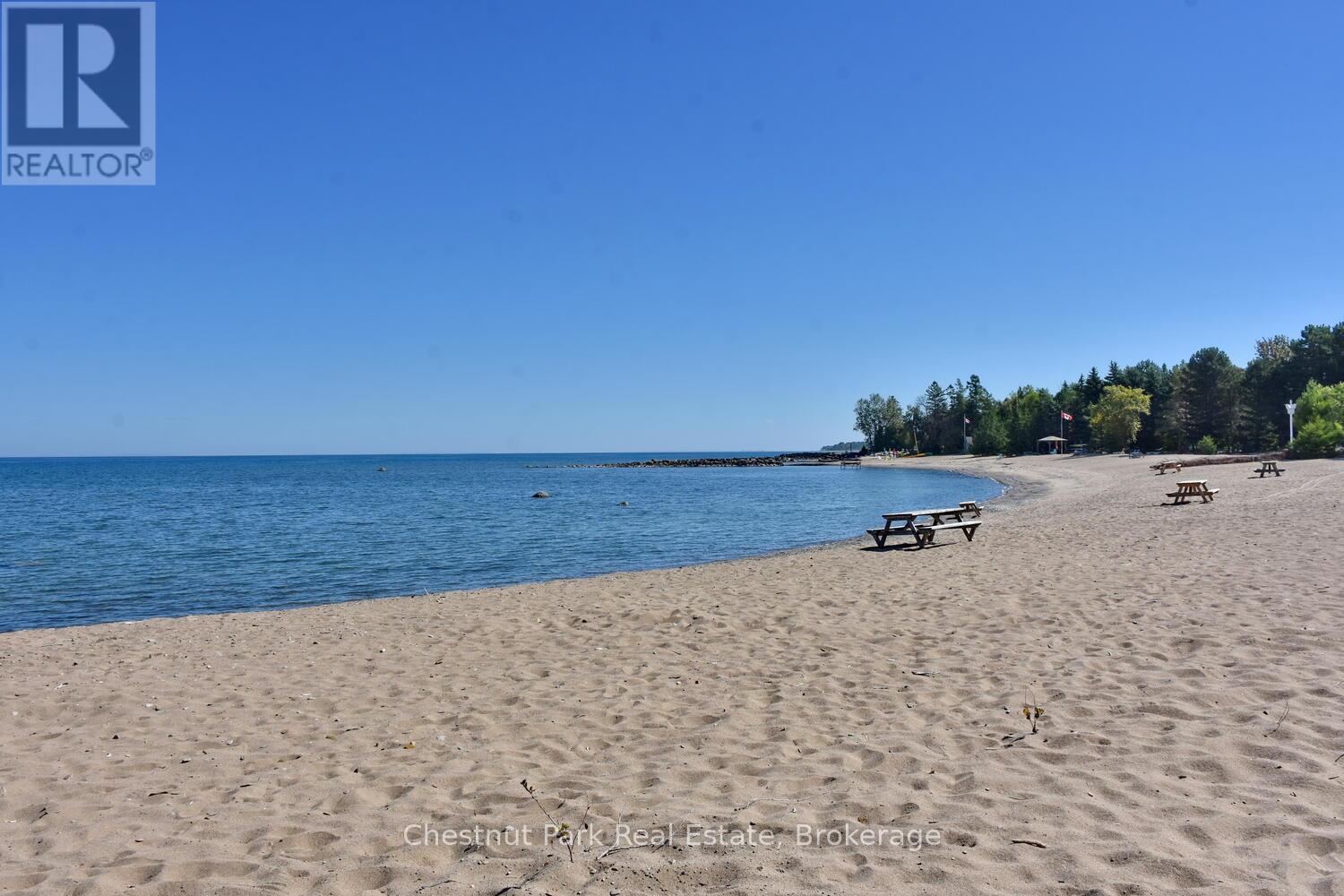 128 Lakewood Drive, Blue Mountains, Ontario  N0H 1J0 - Photo 39 - X12424165