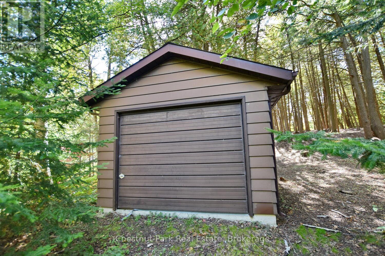 128 Lakewood Drive, Blue Mountains, Ontario  N0H 1J0 - Photo 47 - X12424165