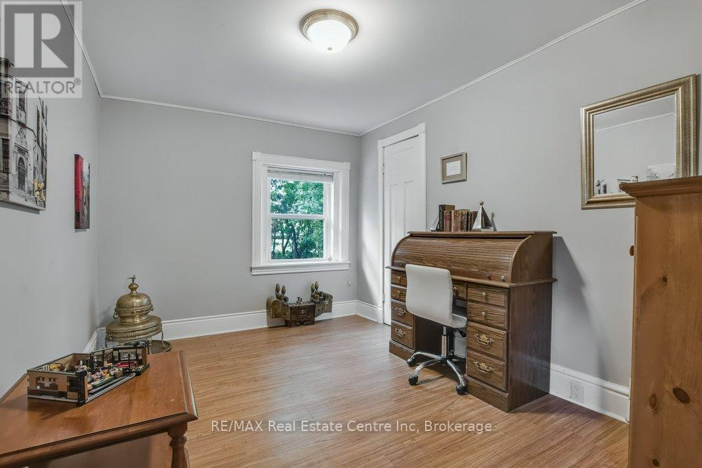 207 Waterloo Avenue, Guelph, Ontario  N1H 3J4 - Photo 15 - X12424209
