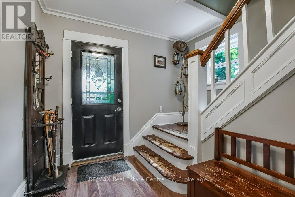 207 Waterloo Avenue, Guelph, Ontario  N1H 3J4 - Photo 4 - X12424209