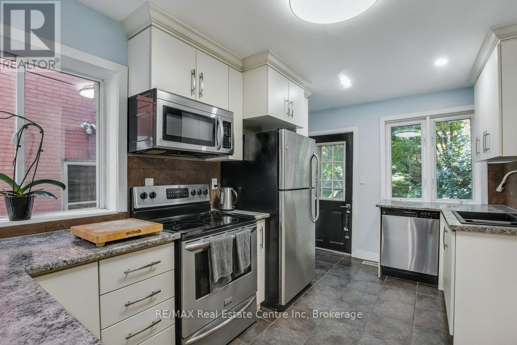 207 Waterloo Avenue, Guelph, Ontario  N1H 3J4 - Photo 7 - X12424209