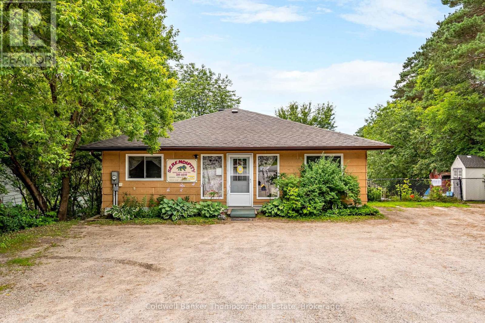 6 Gullins Road, Huntsville, Ontario  P1H 1M6 - Photo 1 - X12424258