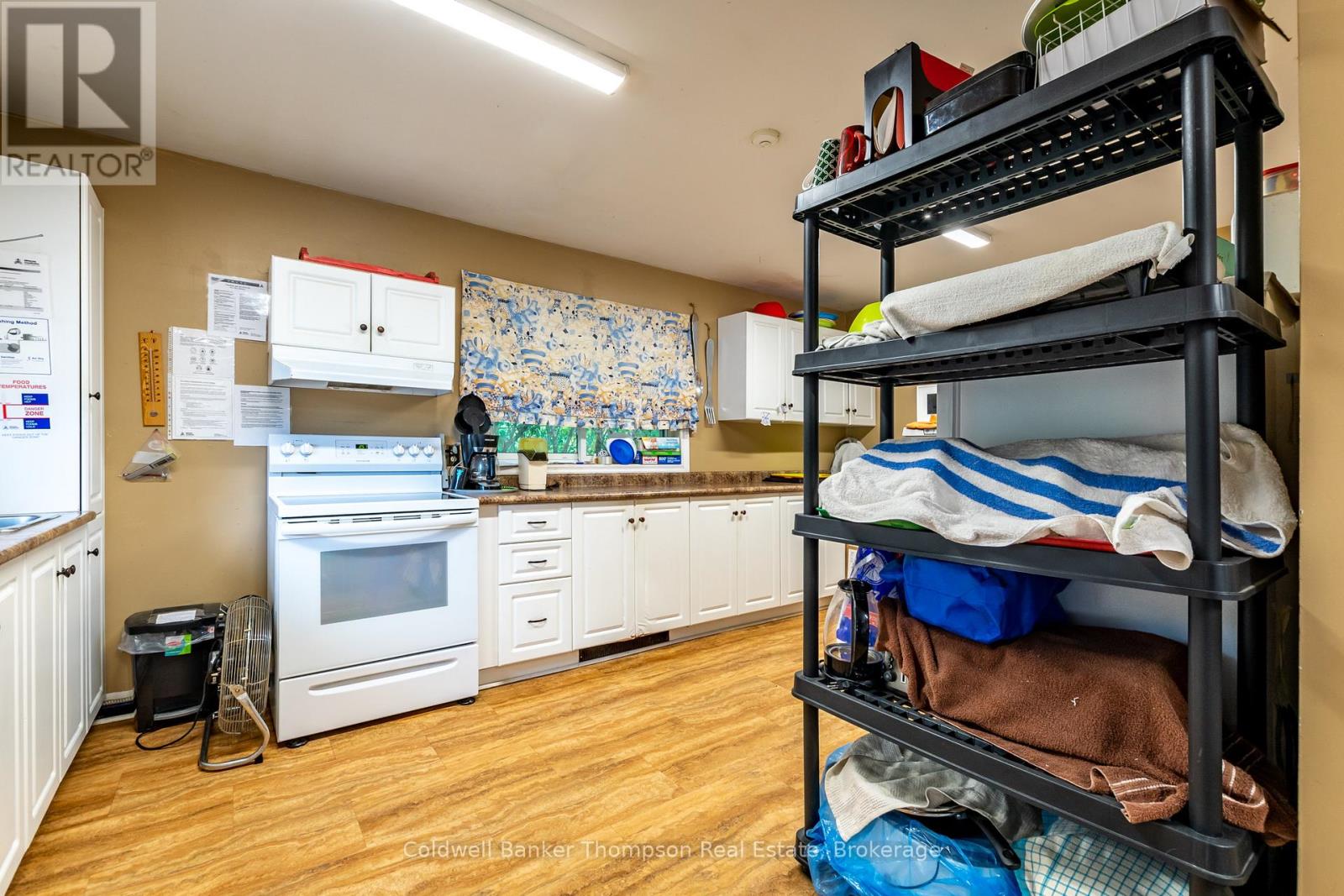 6 Gullins Road, Huntsville, Ontario  P1H 1M6 - Photo 9 - X12424258