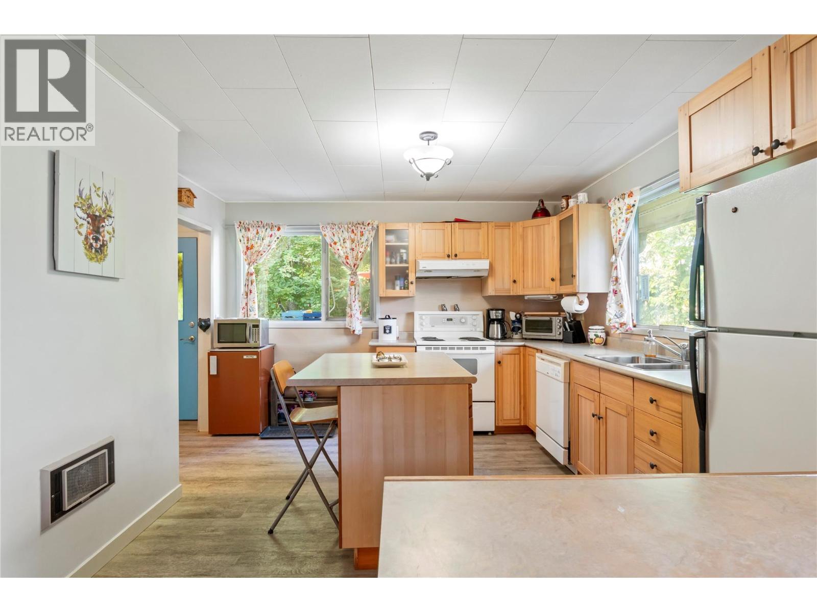 4265 Eagle Bay Road, Eagle Bay, British Columbia  V0E 1T0 - Photo 17 - 10363789