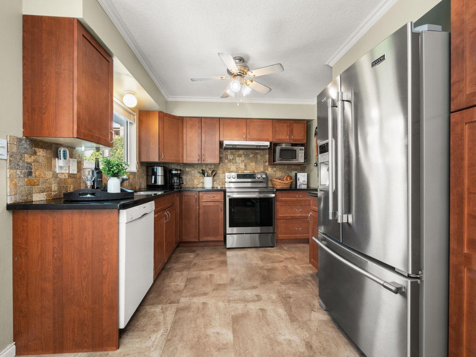 11665 94a Avenue, Delta, British Columbia  V4C 3S4 - Photo 5 - R3051687