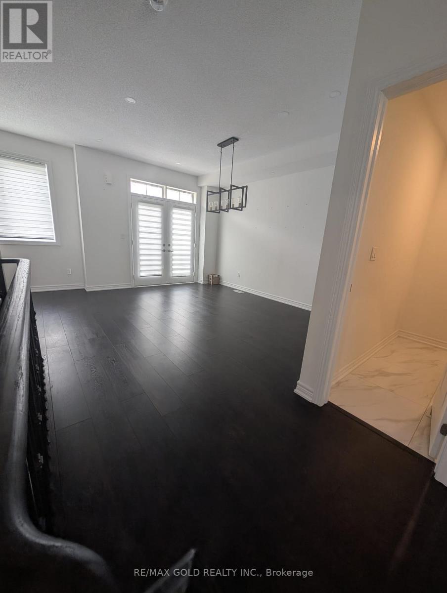 22 Faye Street, Brampton, Ontario  L6P 4M9 - Photo 8 - W12424108