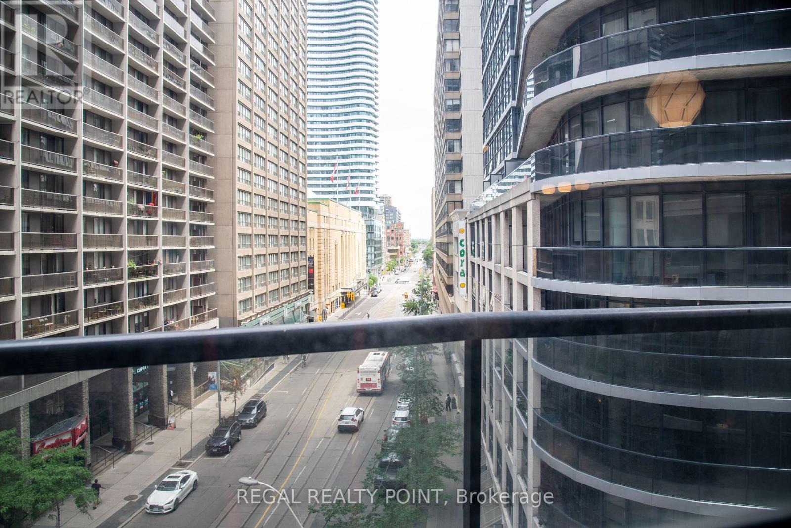 605 - 21 Carlton Street, Toronto, Ontario  M5B 1L3 - Photo 11 - C12403532