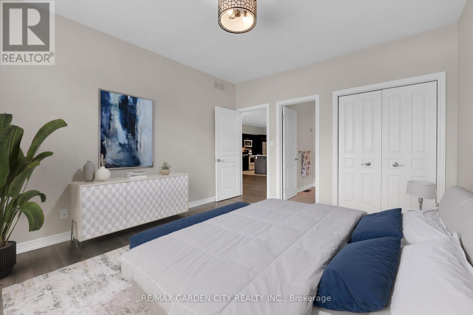 24 Manorwood Drive, West Lincoln, Ontario  L0R 2A0 - Photo 11 - X12424079