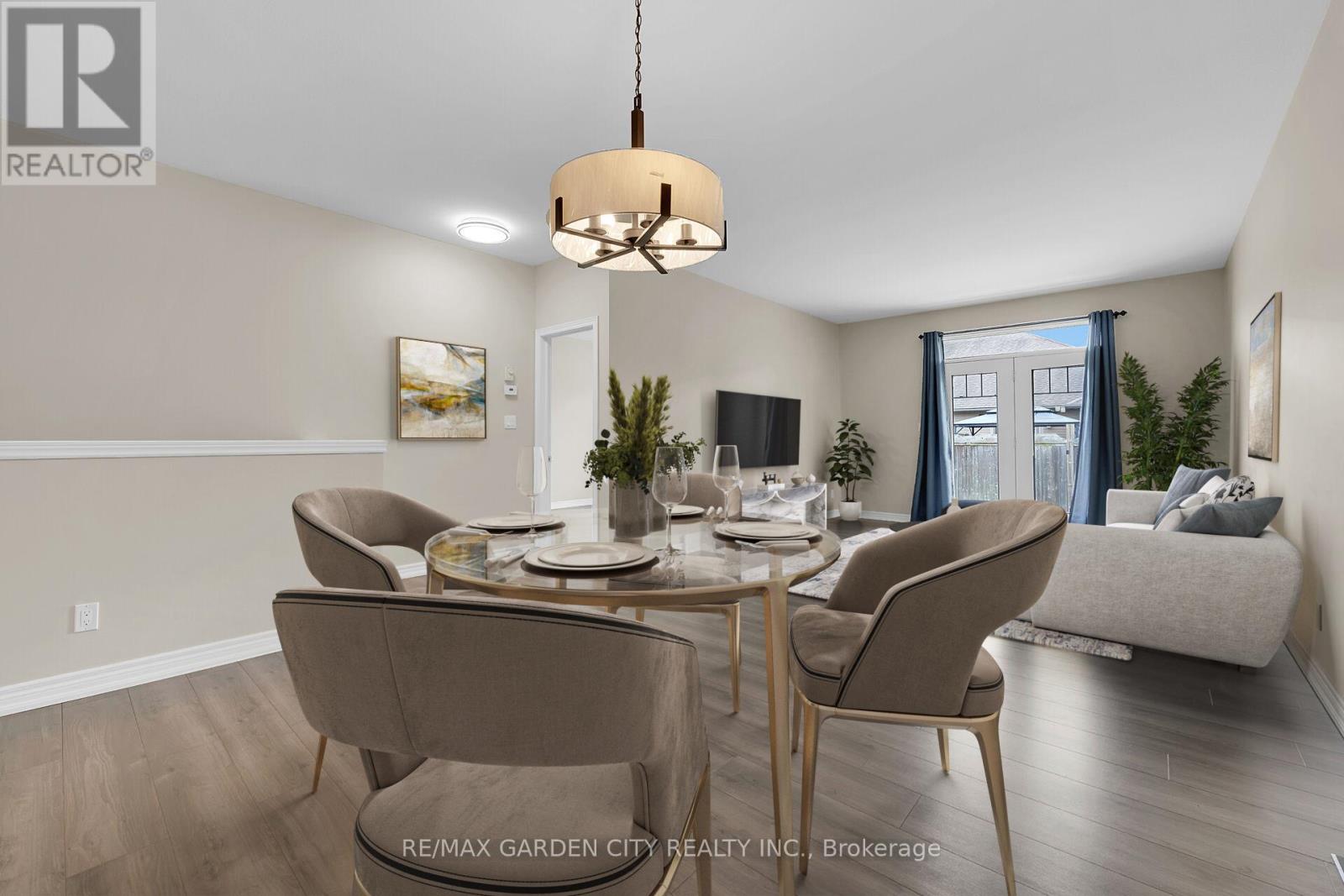 24 Manorwood Drive, West Lincoln, Ontario  L0R 2A0 - Photo 5 - X12424079