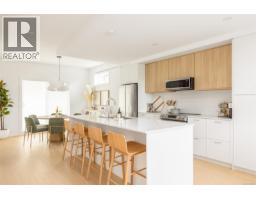 TH21 3450 Whittier Ave Greyson