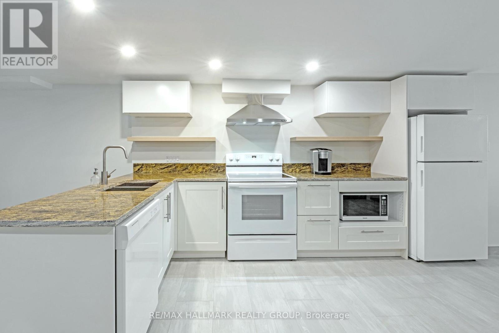 70 Varley Drive, Ottawa, Ontario  K2K 1H2 - Photo 26 - X12382006