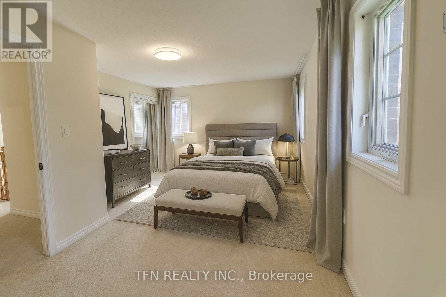 34 Balmoral Place, Barrie, Ontario  L4N 0Y9 - Photo 5 - S12338001