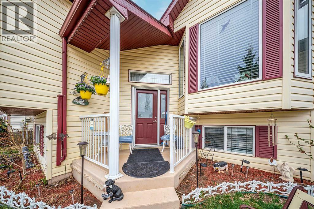 56 Fenwood Close, Sylvan Lake, Alberta  T4S 2K4 - Photo 3 - A2215602