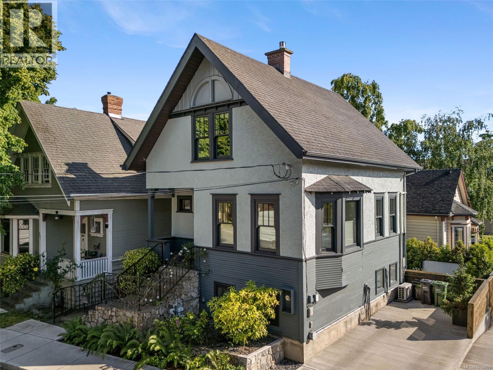 903 Collinson St, Victoria, British Columbia