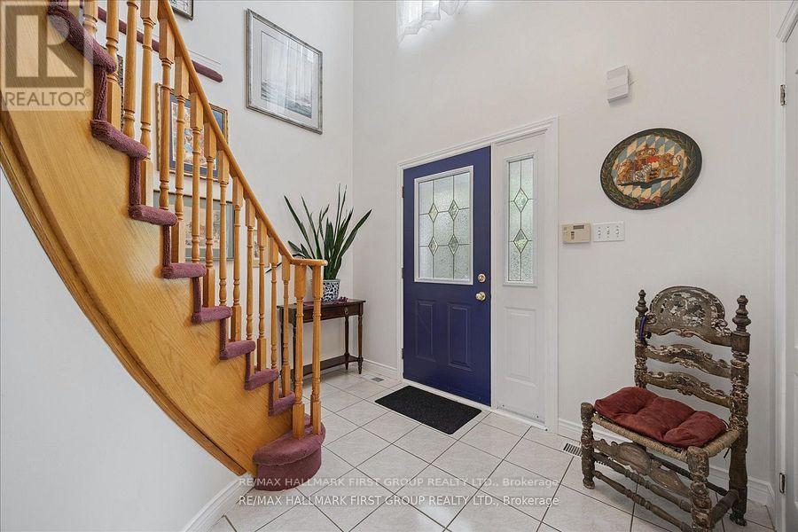 412 Athol Street, Whitby, Ontario  L1N 3Z6 - Photo 3 - E12424317