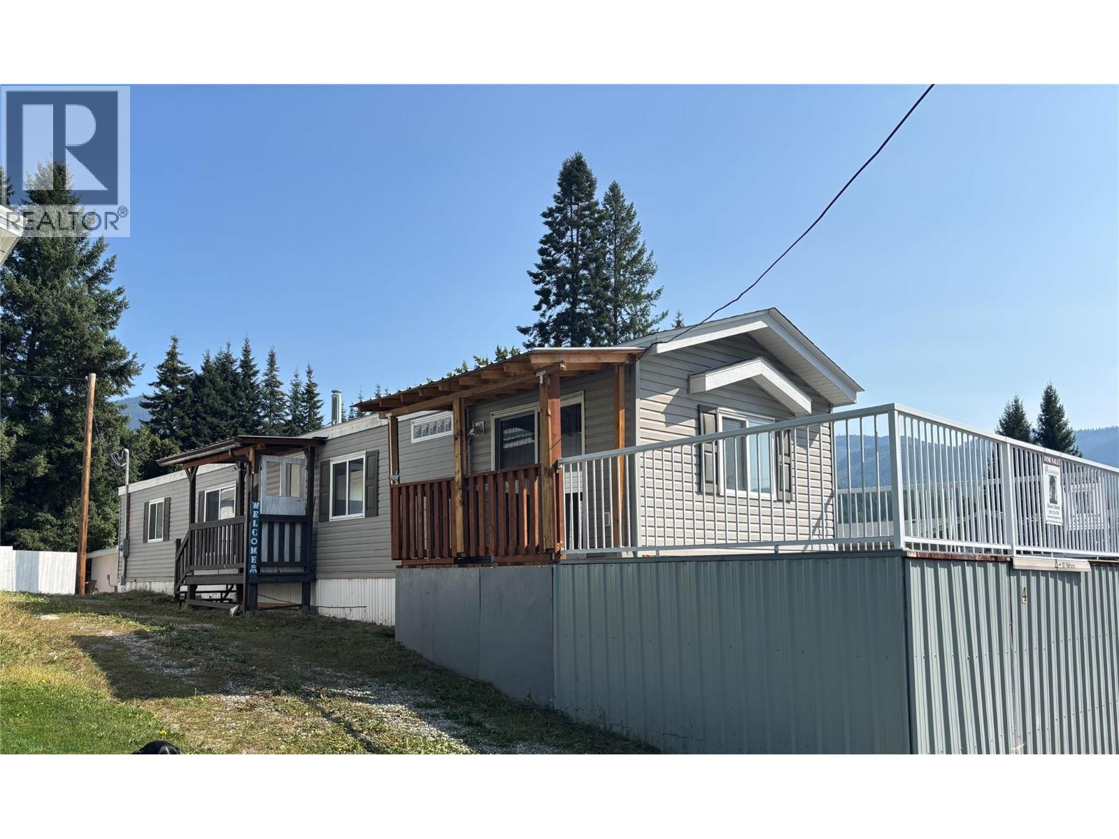 10 Nelson Avenue Unit# 4, Fruitvale, British Columbia