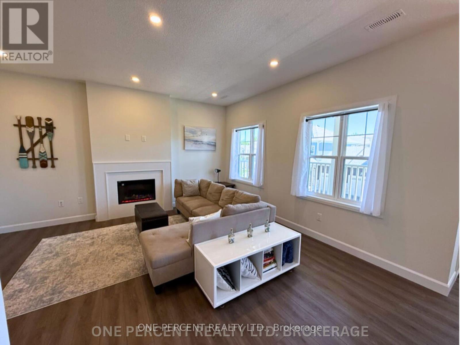 6b Shores Lane, Fort Erie, Ontario  L0S 1B0 - Photo 10 - X12297051