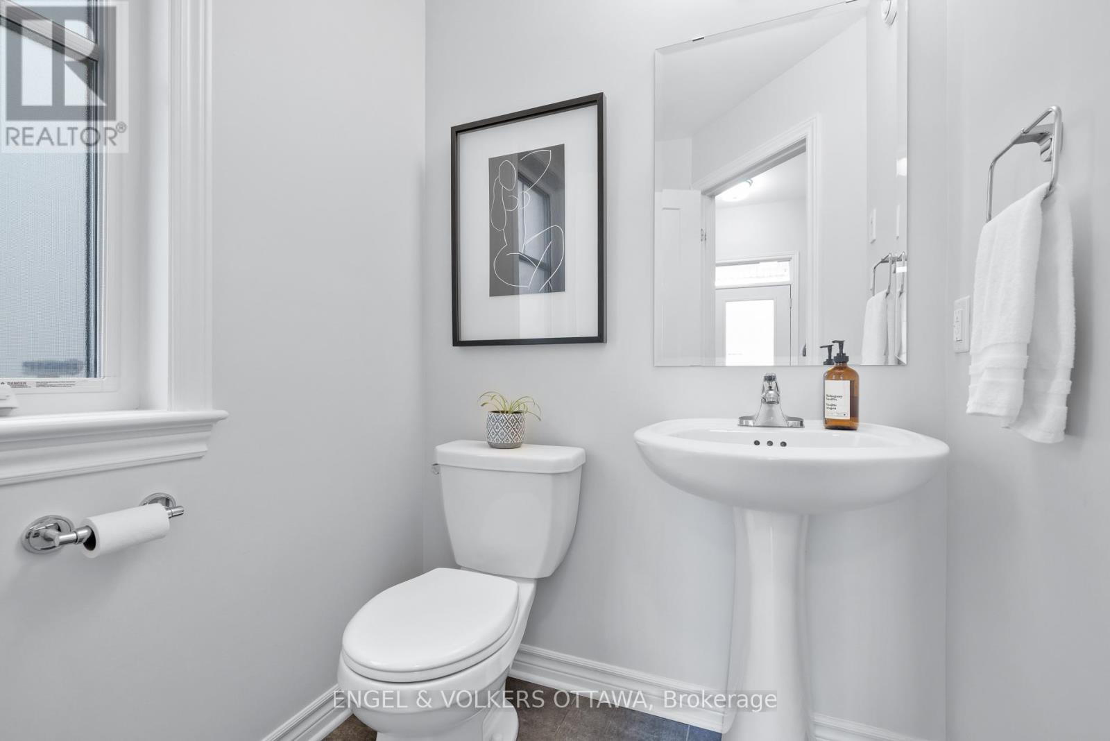 610 Egret Way, Ottawa, Ontario  K2J 6K9 - Photo 17 - X12424341