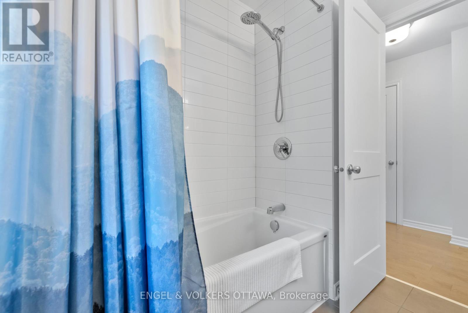 610 Egret Way, Ottawa, Ontario  K2J 6K9 - Photo 21 - X12424341