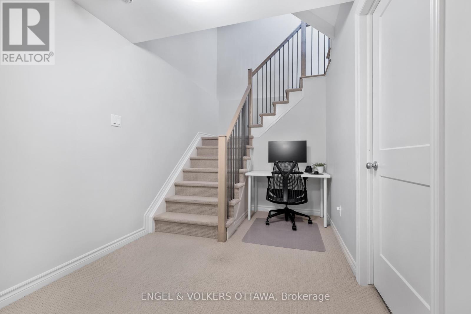 610 Egret Way, Ottawa, Ontario  K2J 6K9 - Photo 32 - X12424341