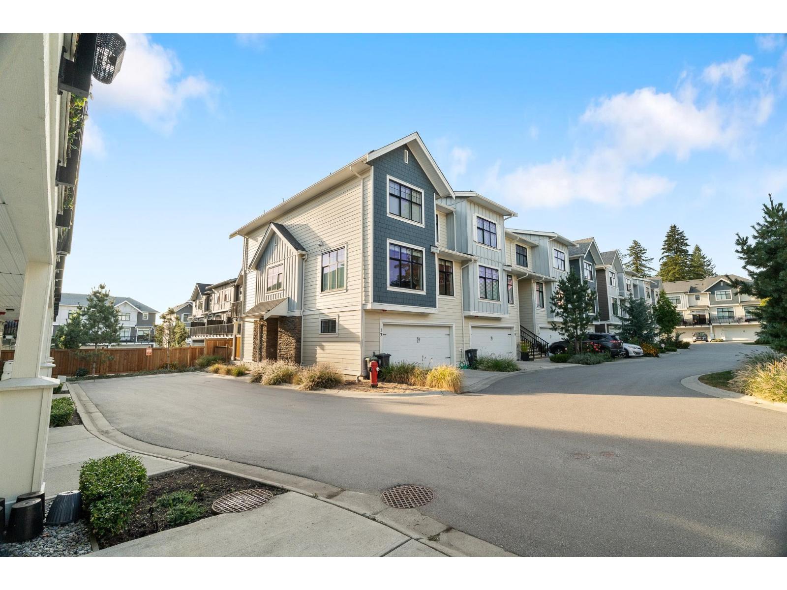 17 20327 72b Avenue, Langley, British Columbia  V2Y 4J6 - Photo 2 - R3051344