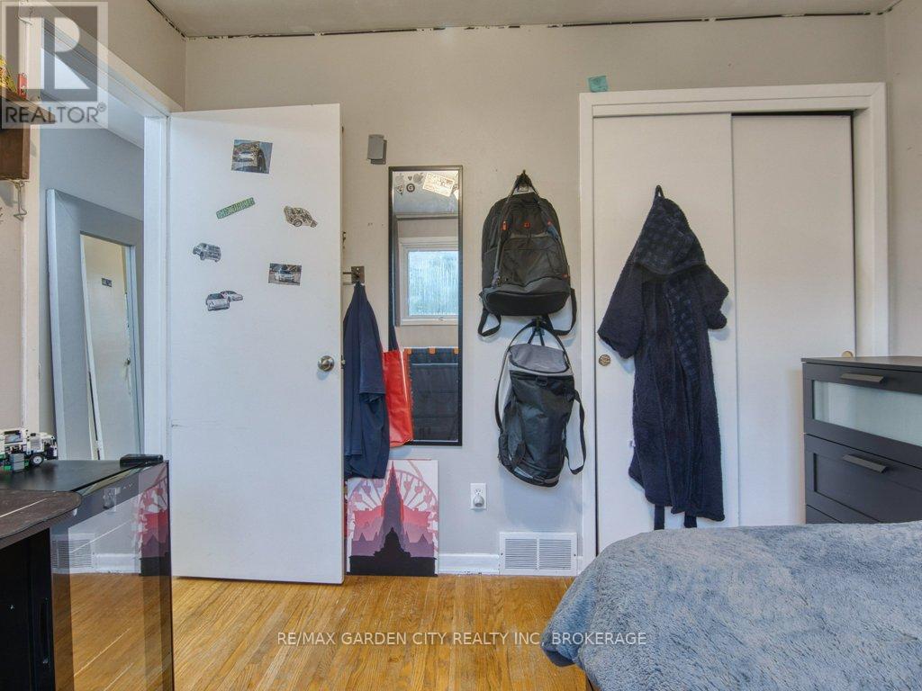 18 Prince Paul Crescent, St. Catharines, Ontario  L2N 3A9 - Photo 21 - X12424342