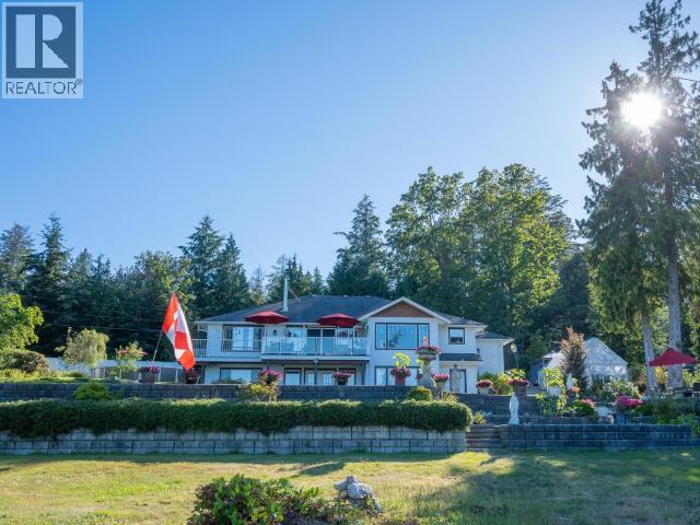 2108 MAHOOD ROAD, Powell River, British Columbia