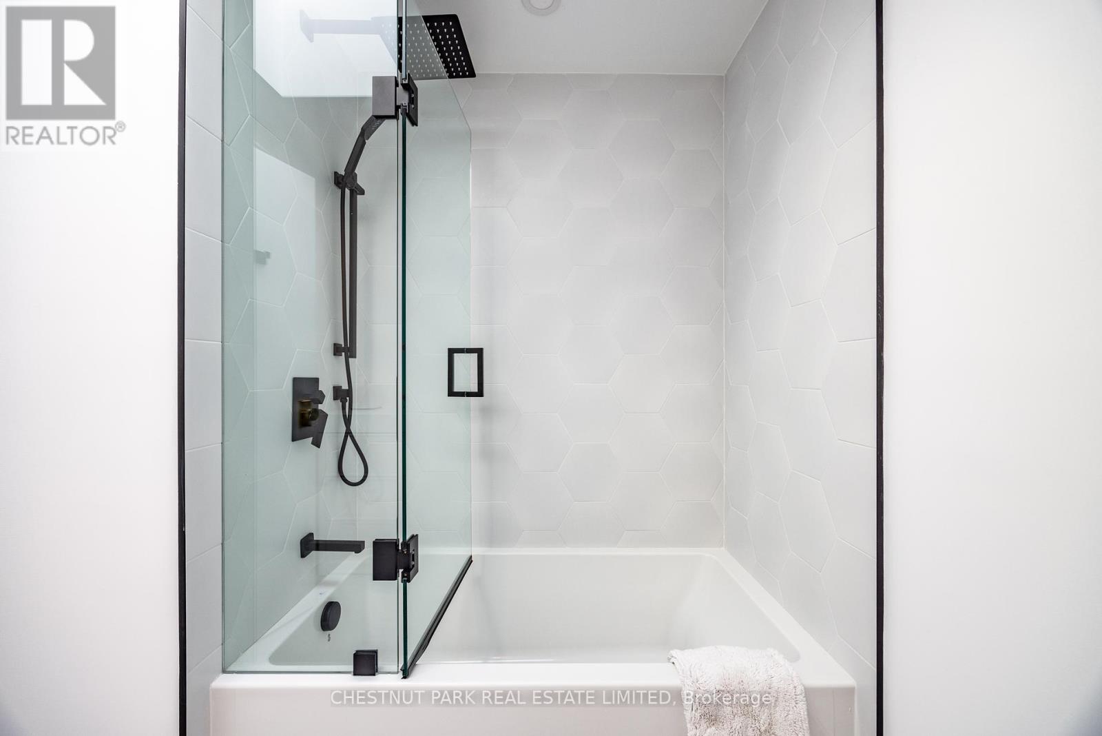414 Bedford Park Avenue, Toronto, Ontario  M5M 1K1 - Photo 33 - C12424153