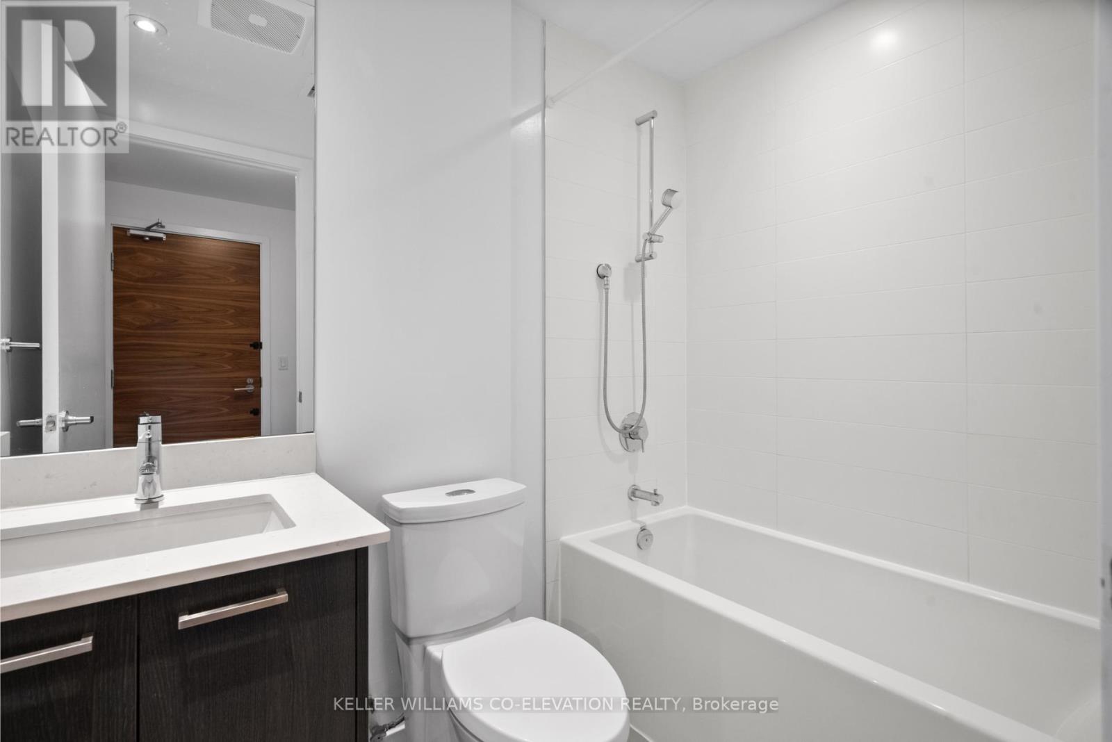 206 - 109 Vaughan Road, Toronto, Ontario  M6C 0B1 - Photo 6 - C12424163