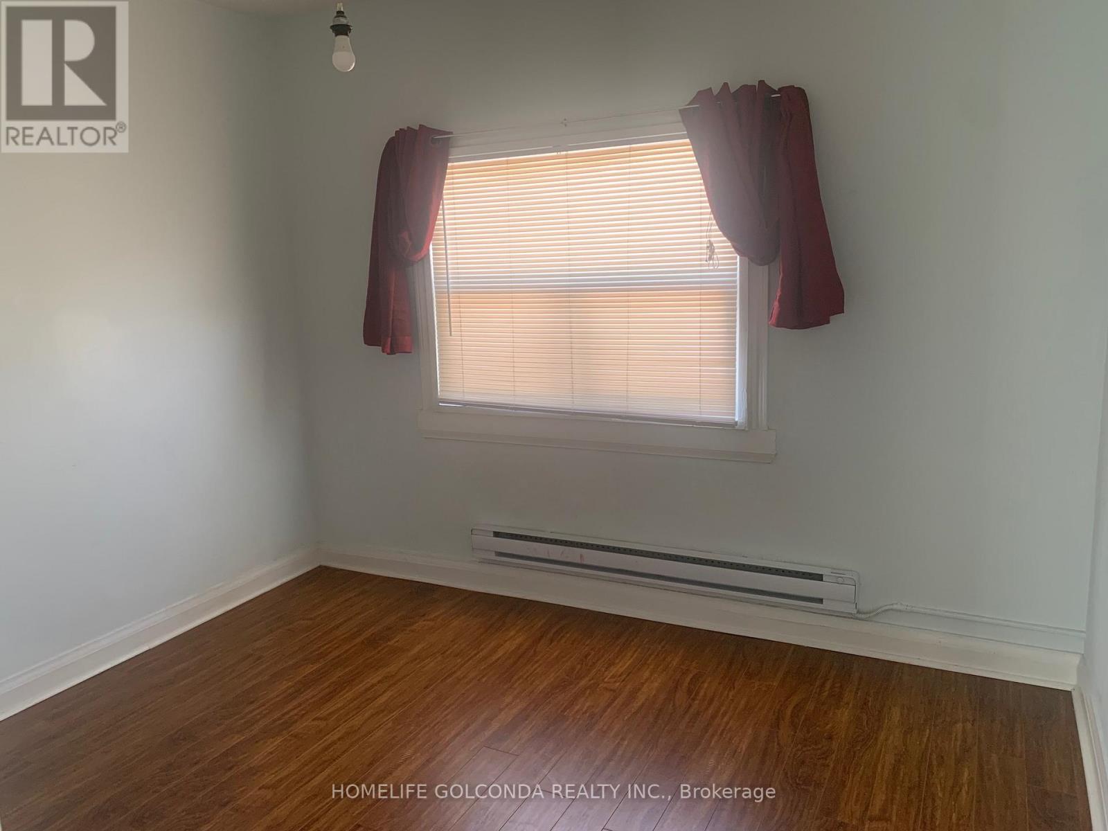 2nd F,f - 896 Mount Pleasant Road, Toronto, Ontario  M4P 2L6 - Photo 5 - C12424168
