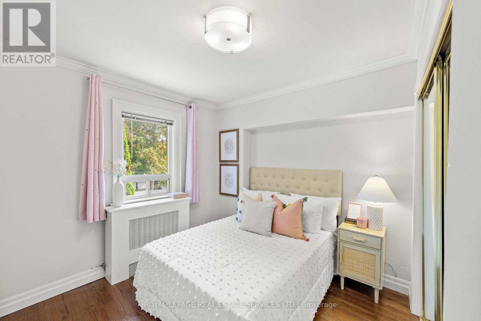 1565 Mount Pleasant Road, Toronto, Ontario  M4N 2V4 - Photo 22 - C12424241