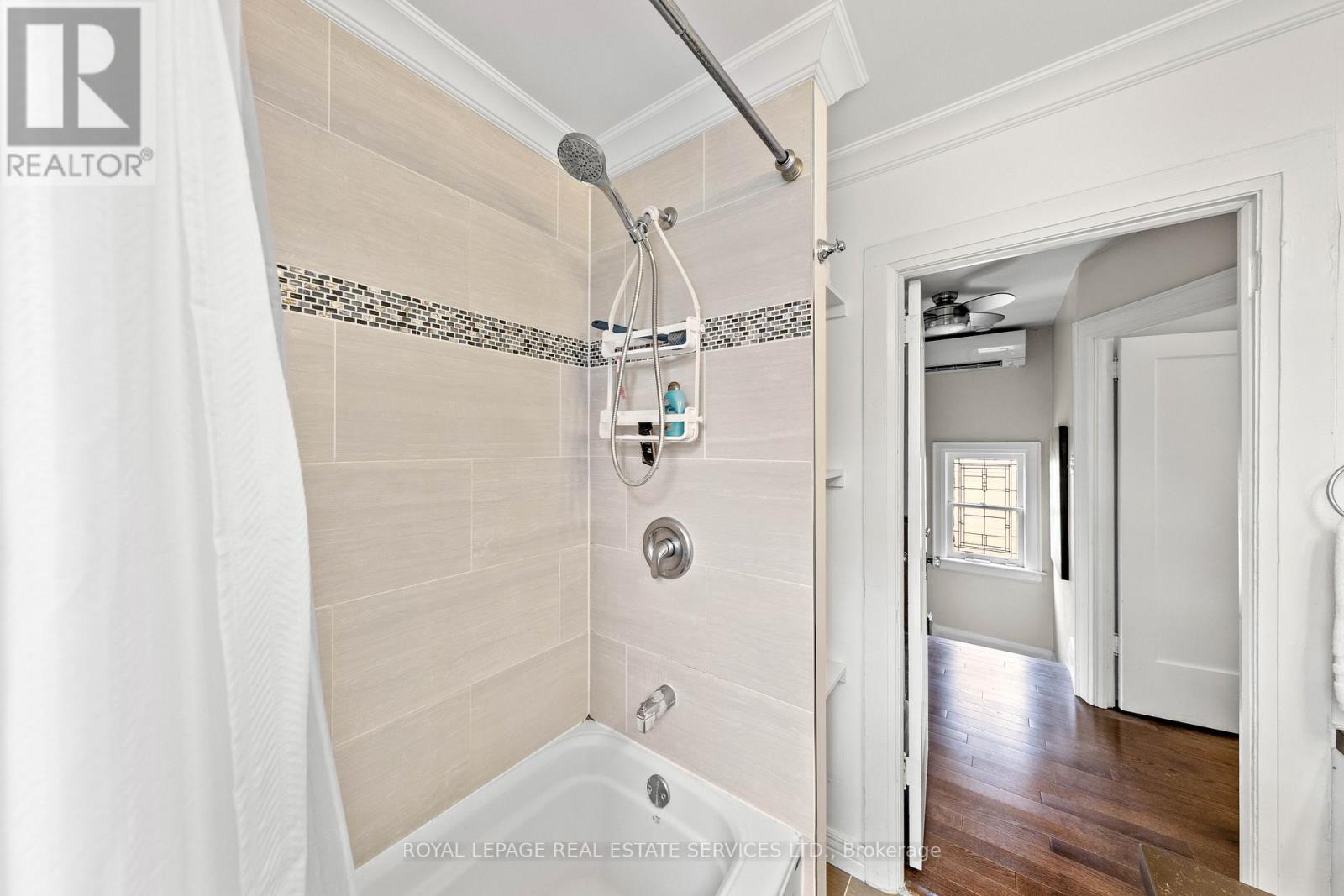 1565 Mount Pleasant Road, Toronto, Ontario  M4N 2V4 - Photo 26 - C12424241