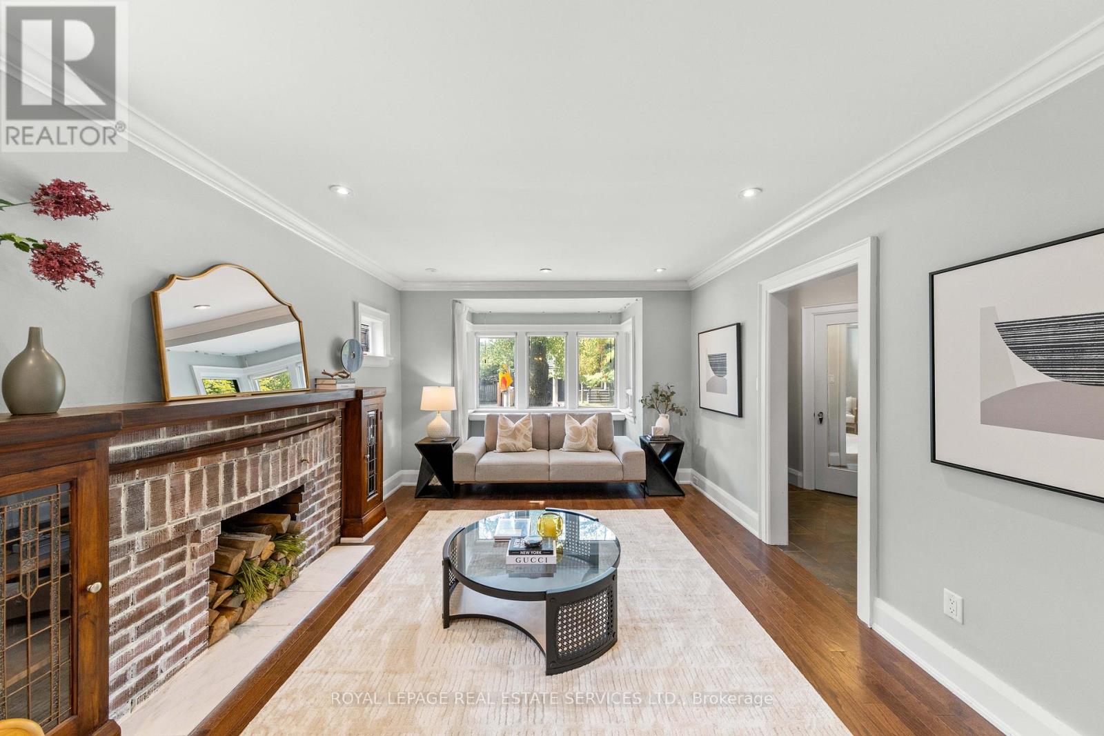 1565 Mount Pleasant Road, Toronto, Ontario  M4N 2V4 - Photo 8 - C12424241
