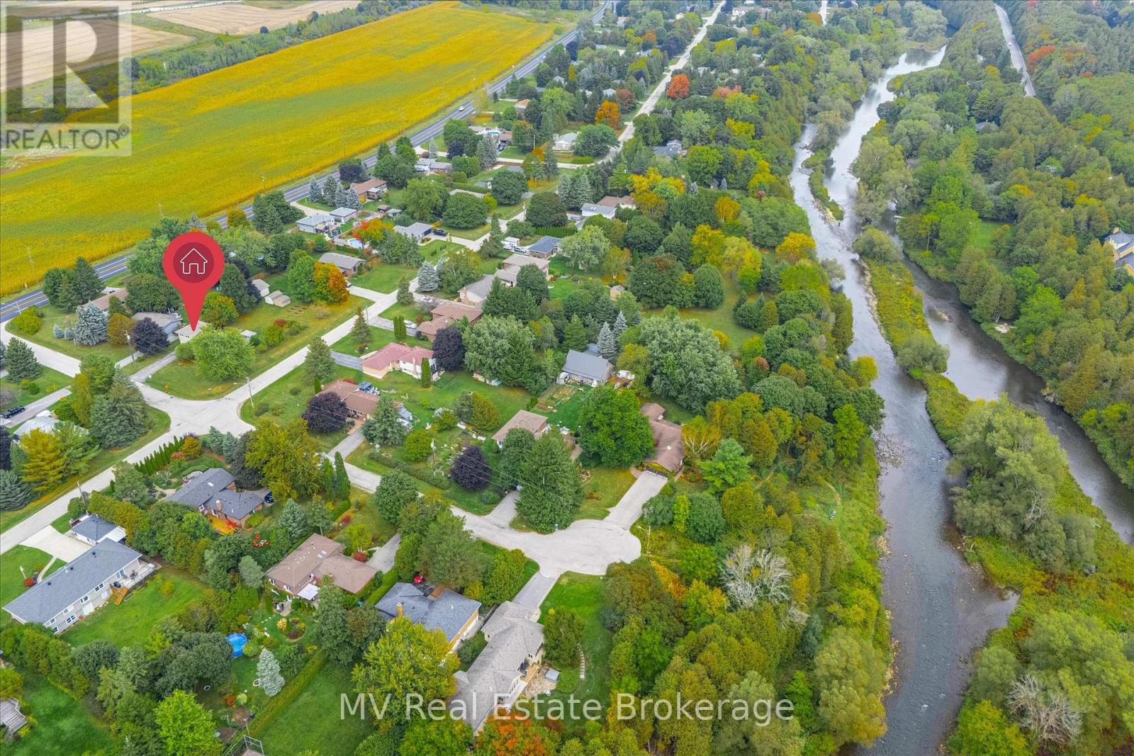 120 Canrobert Street, Centre Wellington (Fergus), Ontario  N1M 3C1 - Photo 2 - X12424292