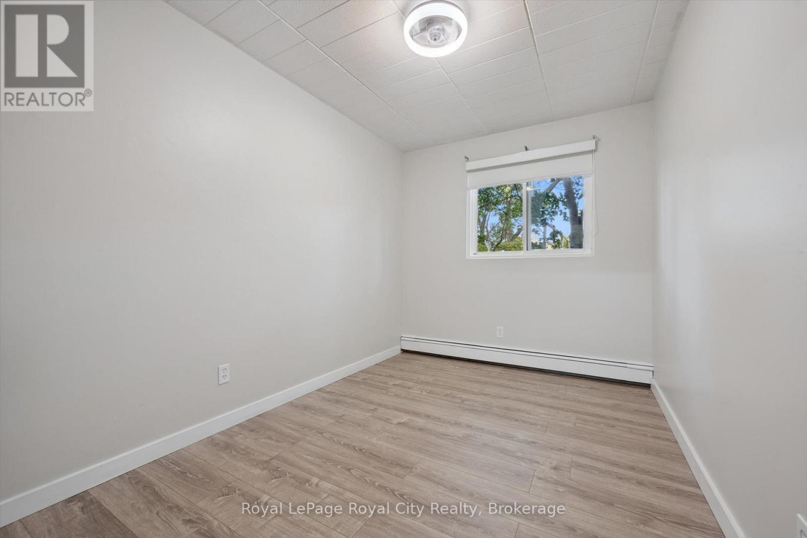 24 - 63 Conroy Crescent, Guelph, Ontario  N1G 2V5 - Photo 13 - X12424313