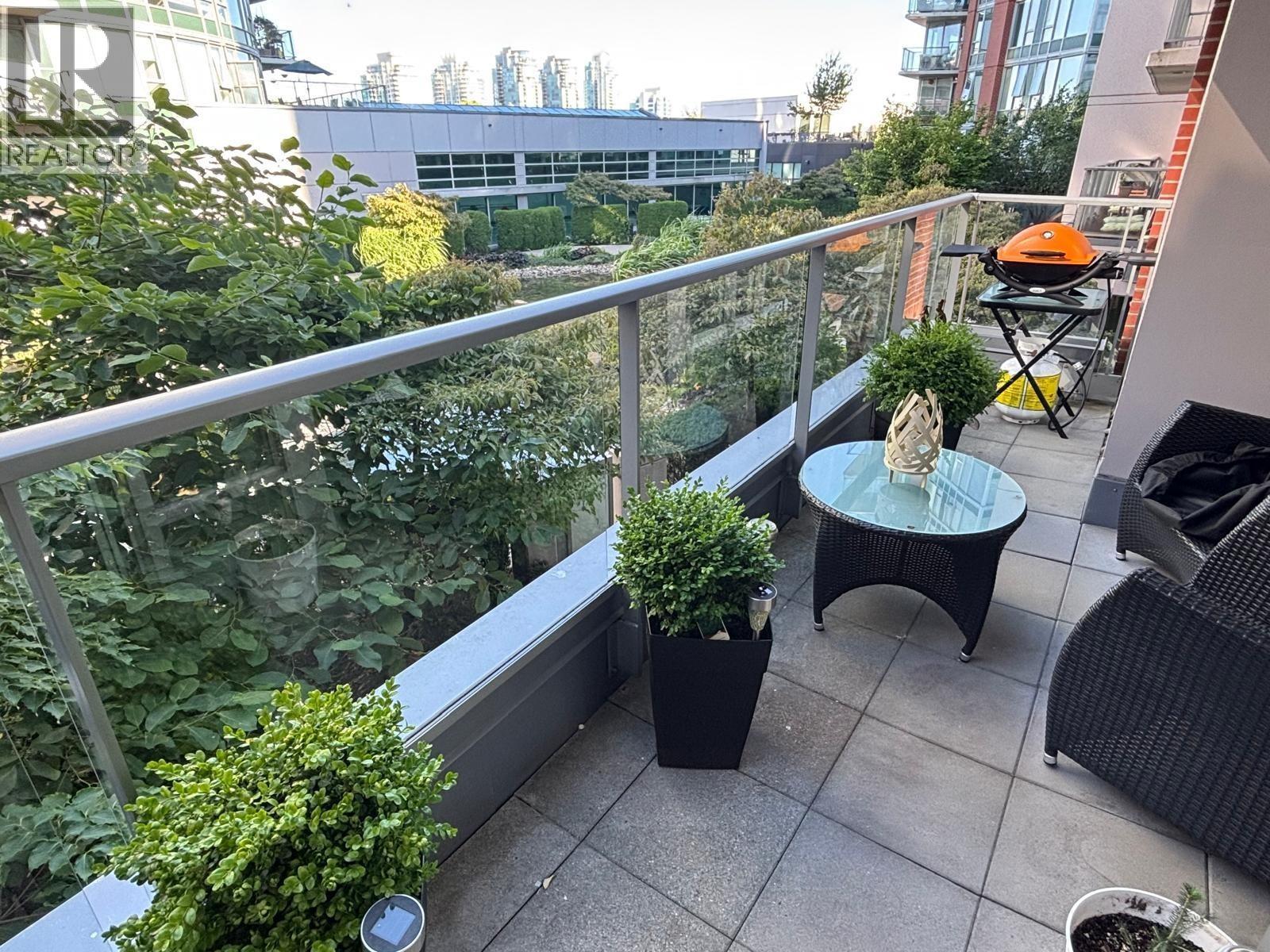501 618 Abbott Street, Vancouver, British Columbia  V6B 0C1 - Photo 2 - R3051783