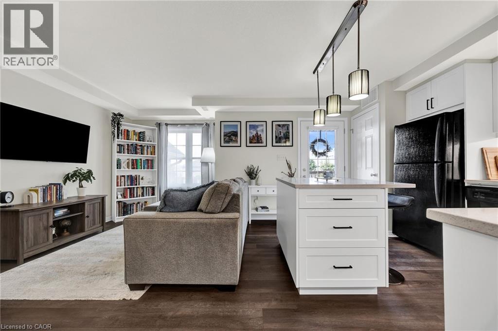 Property at 1460 HIGHLAND Avenue W Unit# 11C image 5