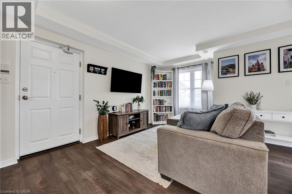 Property at 1460 HIGHLAND Avenue W Unit# 11C image 4