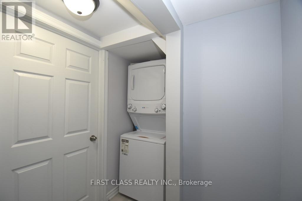 B2 - 1506 Simcoe Street N, Oshawa, Ontario  L1G 4X7 - Photo 10 - E12424187
