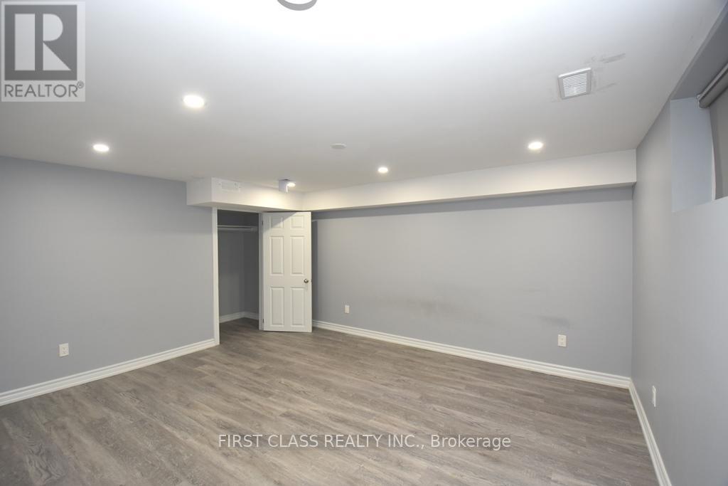 B2 - 1506 Simcoe Street N, Oshawa, Ontario  L1G 4X7 - Photo 9 - E12424187