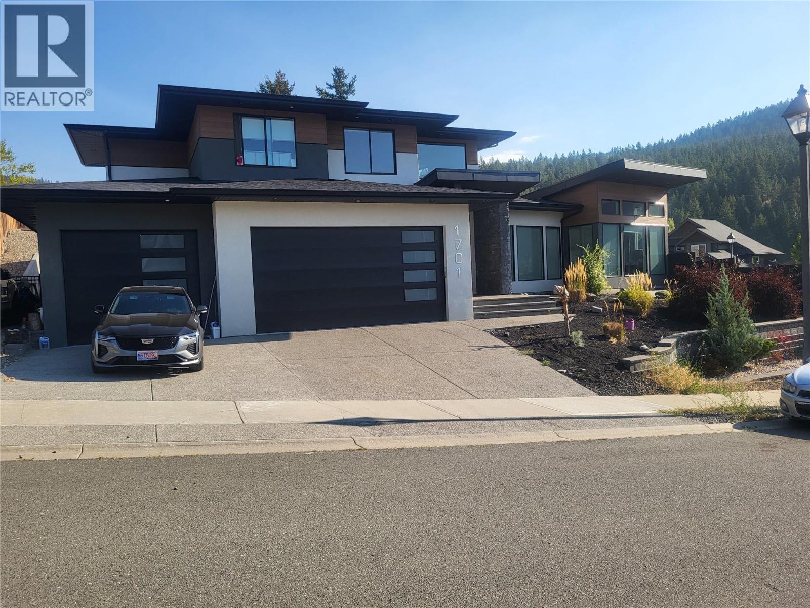 1701 Birkenhead Place, Kamloops, British Columbia